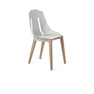 moderner Stuhl 1