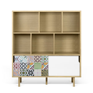 hohes Sideboard / modern / lackiertes Holz / aus Eiche