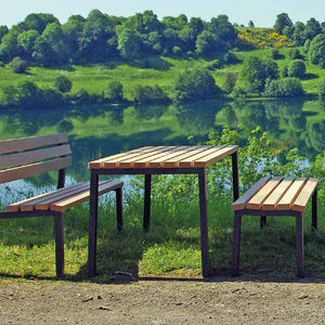 moderner Picknicktisch