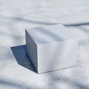 moderner Hocker 1