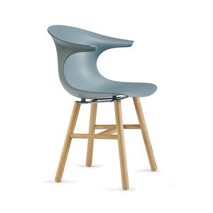 moderner Stuhl 1