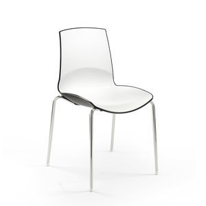 moderner Stuhl 1