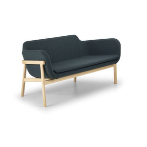 modernes Sofa / Holz / Stoff / für öffentliche Einrichtungen