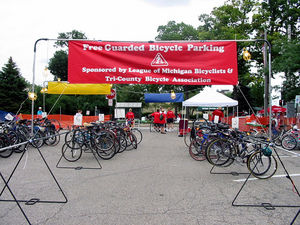 bodenstehender Fahrradständer