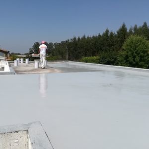Flüssigabdichtungssystem für Terrassenentwässerung 1