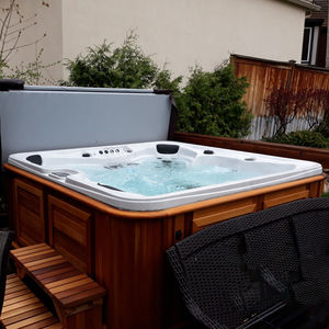 Hot Tub / zum Aufstellen