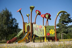 Spielplatzgerät für öffentliche Räume / Kunststoff / Stahl / HPL