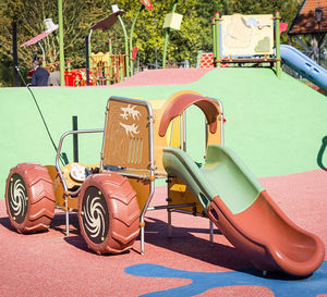 Fahrzeug für Spielplätze 1