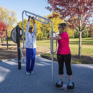 Stretching-Gerät / für den Außenbereich