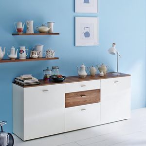 wandmontiertes Sideboard 1