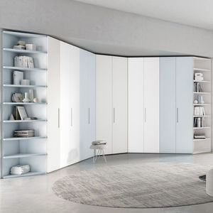 Eckkleiderschrank 1