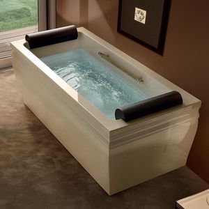 Acryl-Badewanne 1