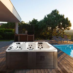 Hot Tub / zum Aufstellen