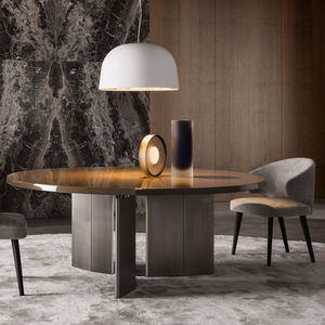 moderner Tisch / aus Eiche / Massivholz / aus MDF