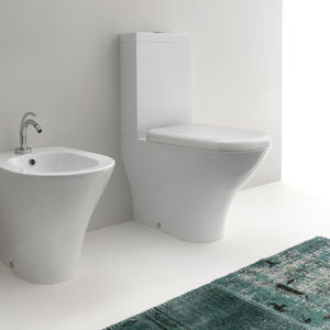 freistehendes Toilettenbecken