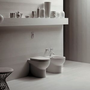 freistehendes WC