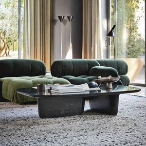moderner Couchtisch