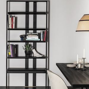 hohes Bücherregal 1