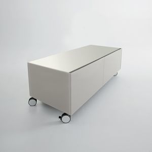moderner Vitrinenschrank 1