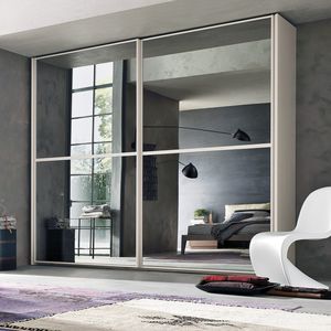 moderner Kleiderschrank / Massivholz / Schiebetüren / Spiegel