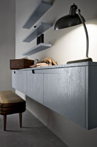 wandmontierter Waschtisch-Unterschrank