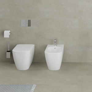 freistehendes WC