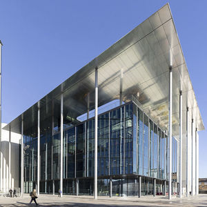 Paneel-Vorhangfassade