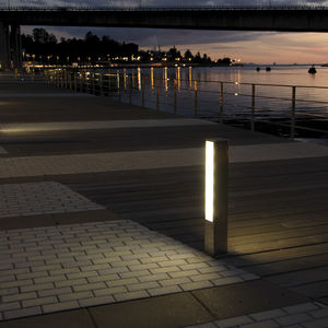 moderner Leuchtpoller / Edelstahl / aus Acryl / LED