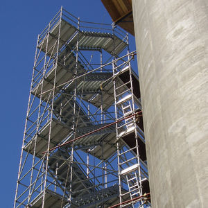 gerade Treppe