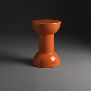 moderner Hocker 1