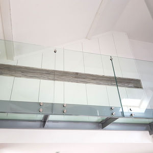 Glasgeländer / Glasplatten / Innenraum / für Hängeboden