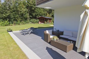 Natursteinplattenbelag