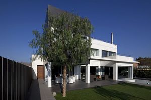 Fertigbauhaus / modern / Beton / Öko