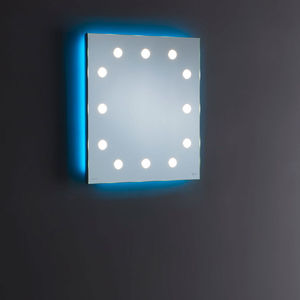 wandmontierter Spiegel / beleuchtet / Wohnzimmer / Schlafzimmer