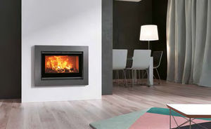 Holz-Kamineinsatz 1