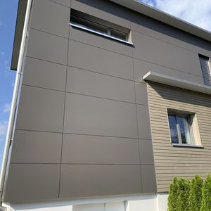 Hinterlüftete Fassade / HPL