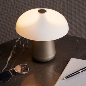 Tischlampe