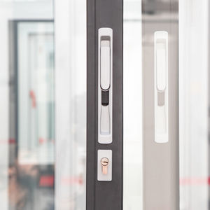 Stoßgriff für Schiebefenster 1