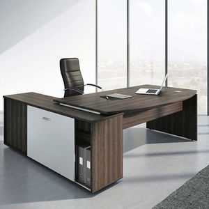 Chefschreibtisch 1