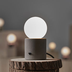 Tischlampe