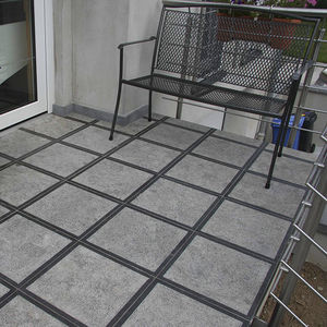 Natursteinplattenbelag 1