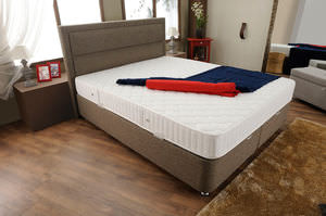 Doppelbett-Matratze 1