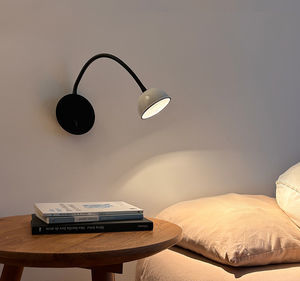 Wandleuchte / minimalistisches Design 1