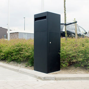 bodenstehender Briefkasten 1