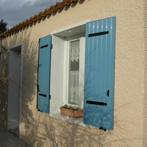 einflügeliger Fensterladen
