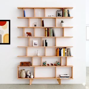 wandmontiertes Bücherregal