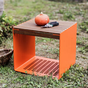 moderner Hocker