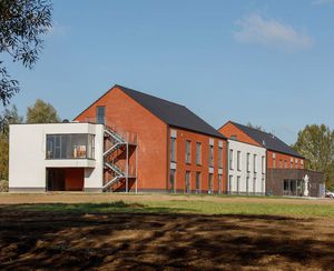 Fertigbau-Gebäude / Holz / für den Wohnungsbau / modern