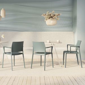 Stuhl / minimalistisches Design 1