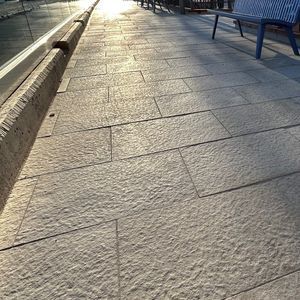 Betonplattenbelag